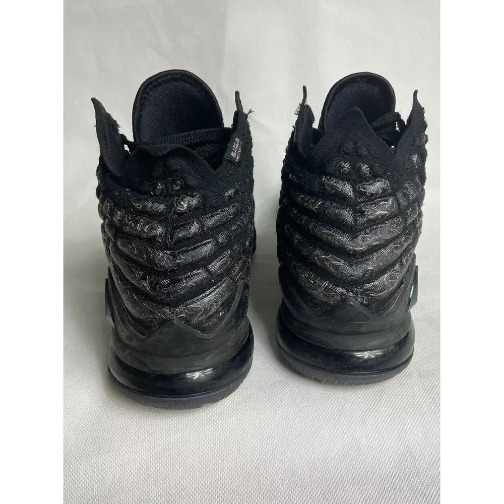 Nike LeBron 17 XVII Global Currency Men's Size 8 Basketball‎ Shoes BQ3177-001